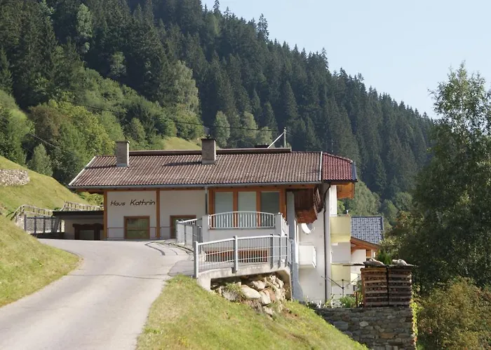 Apart Nicole Apartman *